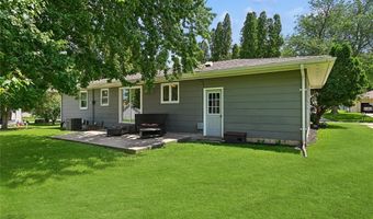 300 S Oak St, Anamosa, IA 52205