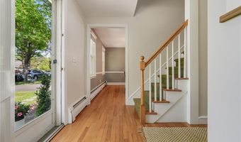 5 Indigo Rd, Barrington, RI 02806
