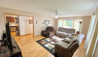 205 5th Ave NW, Bowman, ND 58623
