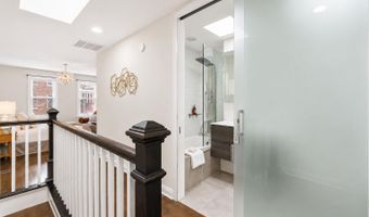 320 G St SE, Washington, DC 20003