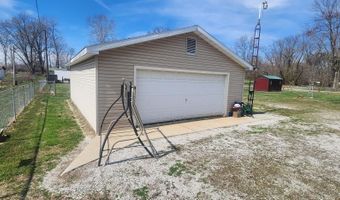 1003 W 4th St, Bicknell, IN 47512