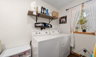 611 E 3Rd St St, Bridgewater, SD 57319