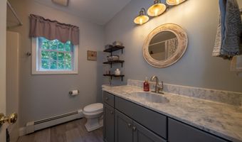 140 Ironworks Rd, Clinton, CT 06413
