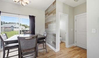 4400 Bristlecone Dr, Ayden, NC 28513