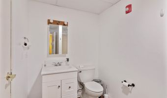 226 Manhattan Dr, Burlington, VT 05401