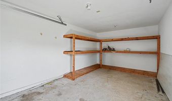 345 Lakeside Dr, Altus, OK 73521