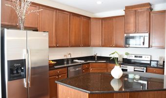 882 Queen City Cres, Apex, NC 27523