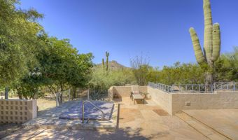 1049 N BOULDER Dr, Carefree, AZ 85377