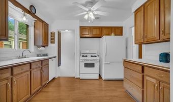 19030 Champaign Rd, Allen Park, MI 48101