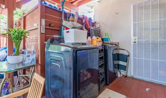 5924 S Fairfax Ave, Los Angeles, CA 90056