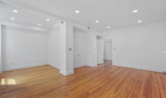 322 E CAPITOL St NE, Washington, DC 20003
