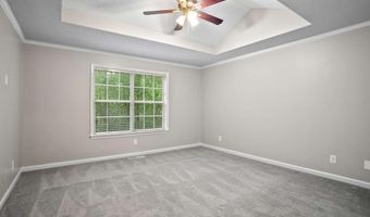 1027 Regency Dr, Acworth, GA 30102