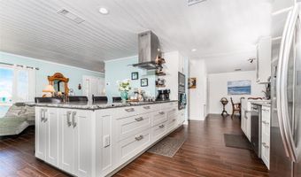 909 SILVER PALM Way, Apollo Beach, FL 33572