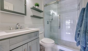 6952 Jackson Dr, San Diego, CA 92119