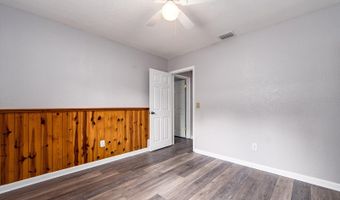 1549 LINWOOD Dr, Clearwater, FL 33755