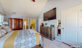 1 Lawrence Ave 1, Danbury, CT 06810