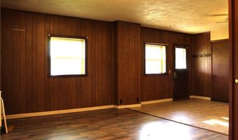 323 Fox Dr, Ashtabula, OH 44004