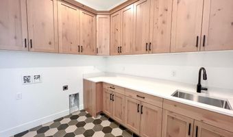 1645 S Chaparral Dr, Apple Valley, UT 84737
