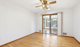 60 Pelican Dr, Bayville, NJ 08721