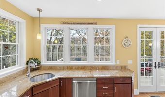 71 Norton Ave, Cranston, RI 02920