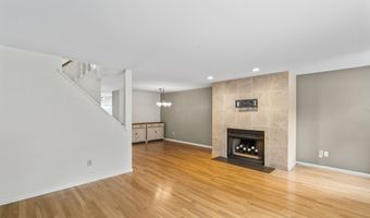12 Boulevard Dr 21-130, Danbury, CT 06810