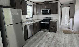 41 Audrey Ln, Bennington, VT 05201