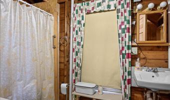 51 Leavitt Hill Rd, Ashland, NH 03217