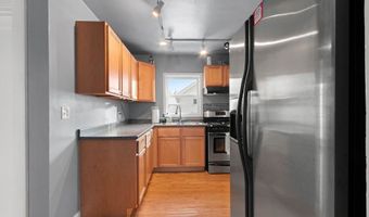 1604 N CLARK St, Appleton, WI 54911