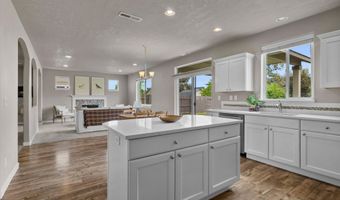 21278 SE Daylily Ave, Bend, OR 97702