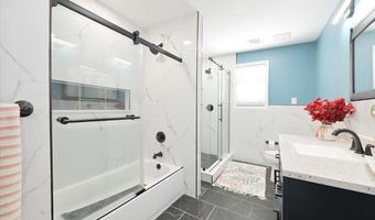 62 Bayside Ave, Amityville, NY 11701