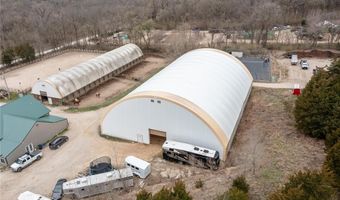 15811 Jedberg Ln, Ballwin, MO 63021