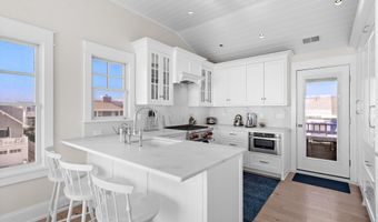 5 NINTH, Beach Haven, NJ 08008