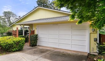 17345 BLUEBERRY Dr, Brookings, OR 97415