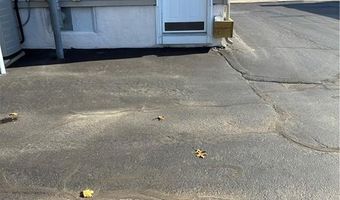 1 Rolfe Sq 2, Cranston, RI 02910