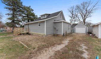 307 W Oak St, Beresford, SD 57004