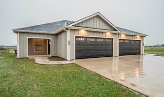 1800-1802 Broadfoot Dr, Abilene, KS 67410