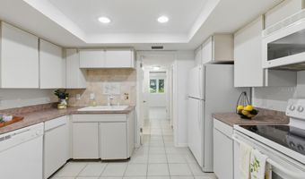 402 OAK HAVEN Dr 402, Altamonte Springs, FL 32701