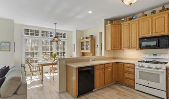 15 Pheasant Ln, Bedford, MA 01730