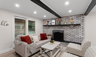 23 Pomona Dr, Barnegat, NJ 08005