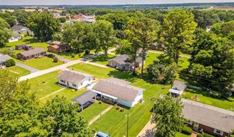 413 Sampson Ave, Adairville, KY 42202