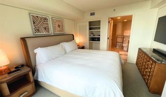 223 Saratoga Rd 1422, Honolulu, HI 96815