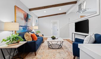 2050 Camelot Rd, Ann Arbor, MI 48104