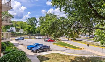2600 INDIAN Dr 2B, Alexandria, VA 22303