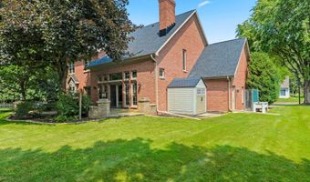 3901 N MILLWOOD Dr, Appleton, WI 54913