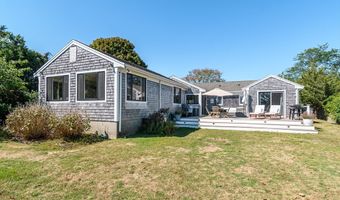 88 Rope Walk Rd, Bourne, MA 02532