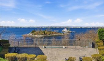 43 Bullocks Point Ave 8B, East Providence, RI 02915