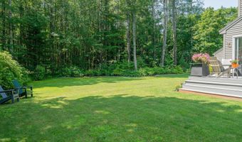 32 Pleasant Hill Rd, Falmouth, ME 04105