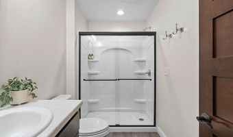 2066 W HERON Ln, Appleton, WI 54913