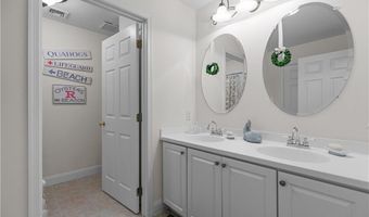 61 Seal Island Rd, Bristol, RI 02809