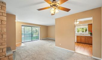 835 S Dwyer Ave A, Arlington Heights, IL 60005
